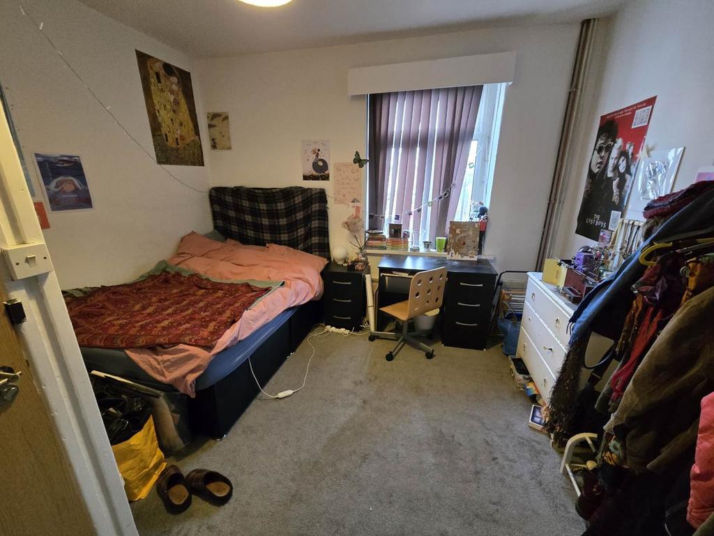 First floor middle b