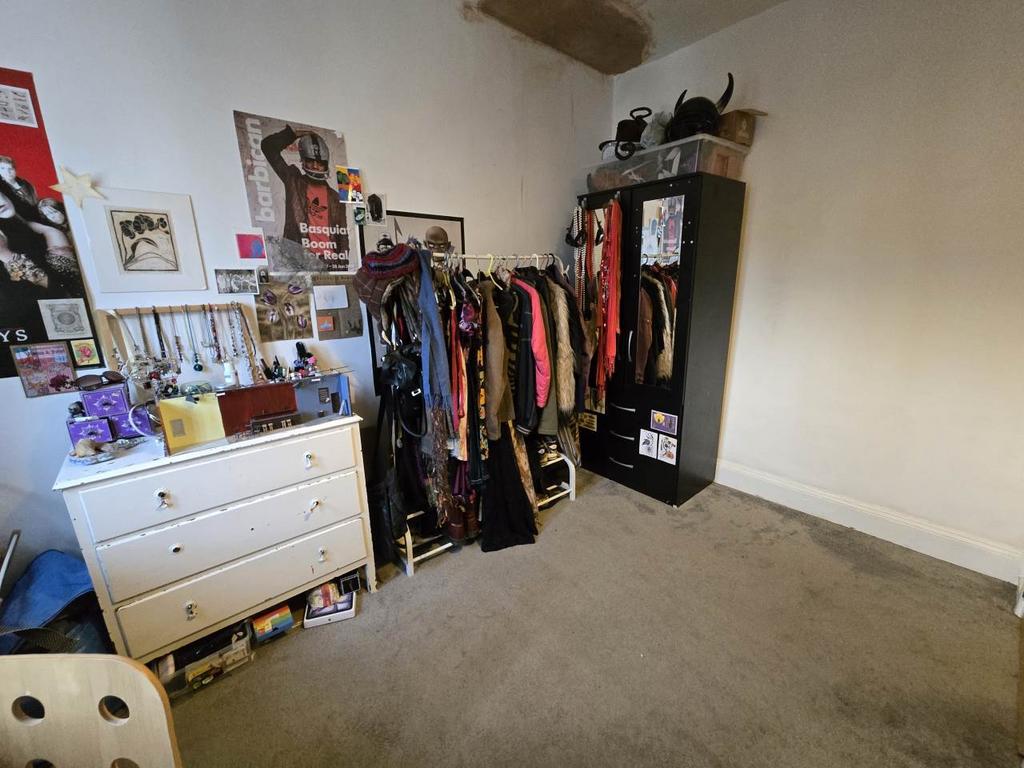 First floor middle b
