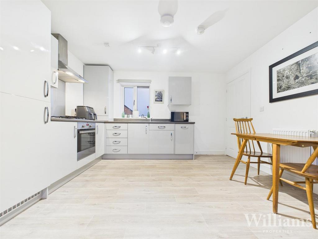 CAM02861 G0-PR0550-STILL013.jpg