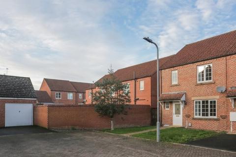 3 bedroom end of terrace house for sale, Aspen Close, Pickering, YO18 8TJ