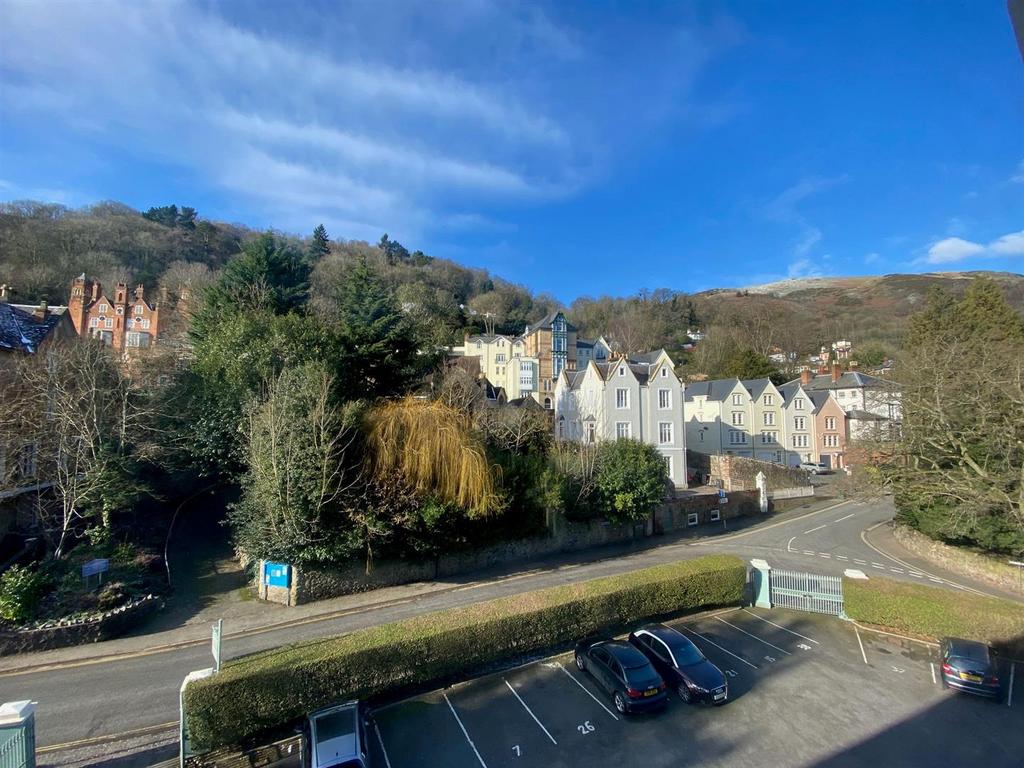 26 Park view front view.jpg