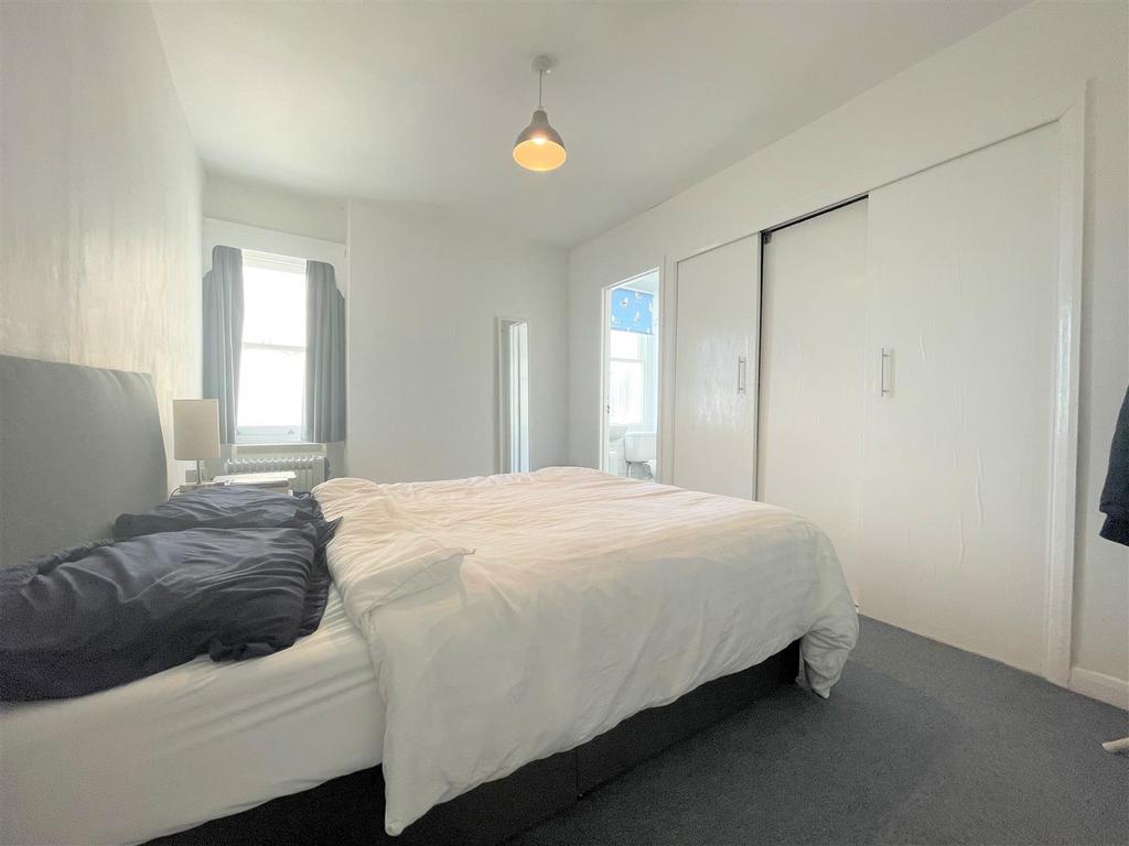 Bedroom.jpg