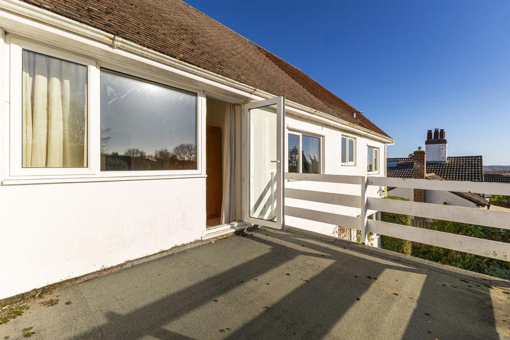 100524 53 Bouverie Avenue-25 low.jpg