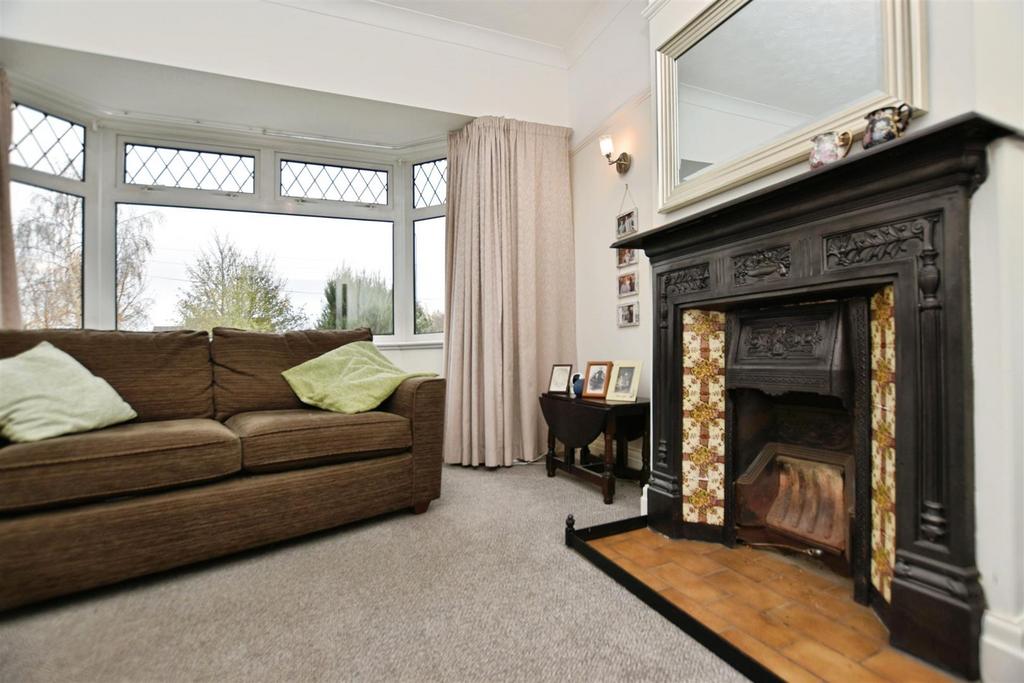 Lounge Feature