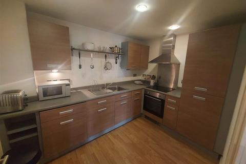 2 bedroom flat to rent, Matilda Gardens, London E3