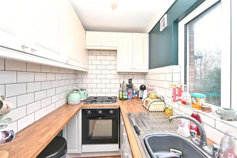 1 bedroom flat for sale, Enys Road, Eastbourne