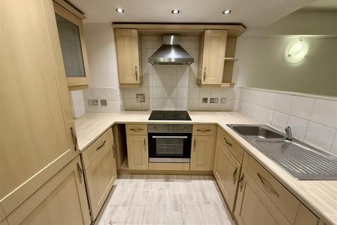 2 bedroom apartment to rent, Maxim 28, 21 Lionel Street, Birmingham