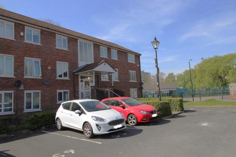 3 bedroom apartment for sale, Lockett Gardens, Salford, M3