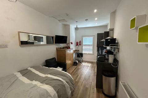 Studio to rent, 11 Osborne Terrace, Jesmond NE2