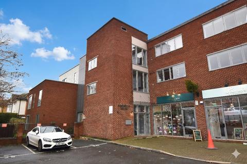 undefined, Green Lane, Shepperton, TW17