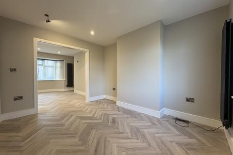 3 bedroom semi-detached house to rent, St. Margarets Road, PETERBOROUGH PE2