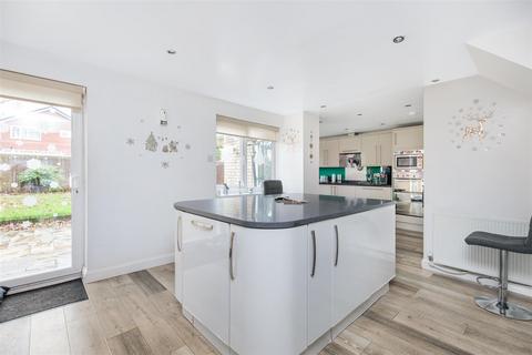 3 bedroom detached house for sale, Yeadon Court, Kingston Park, Newcastle Upon Tyne