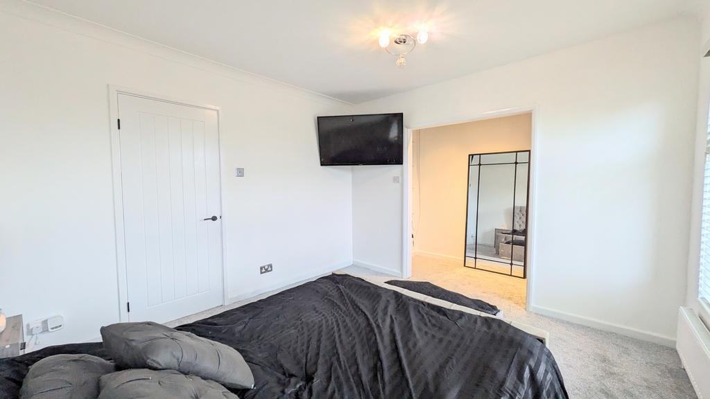 Pxl 20251205 104543293.mp~2