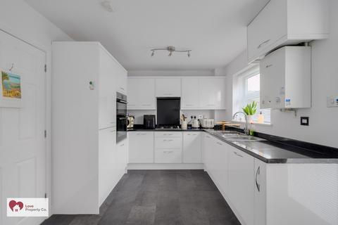 undefined, Kerswell Drive, Shirley B90