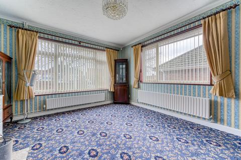 2 bedroom detached bungalow for sale, Sharon Drive, Lowestoft