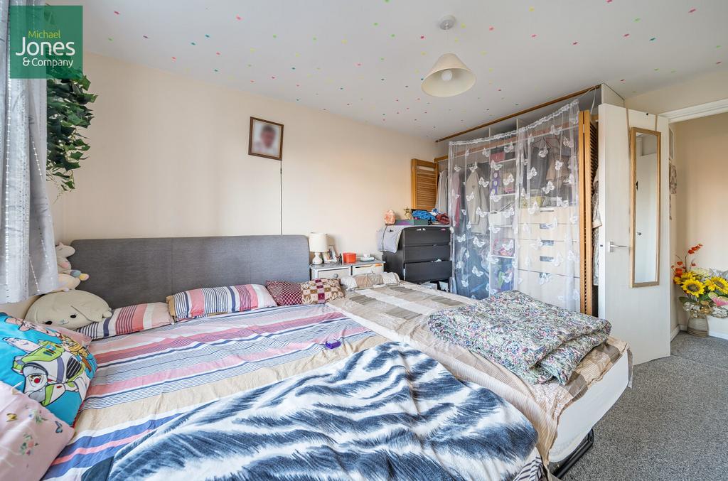 Main Bedroom