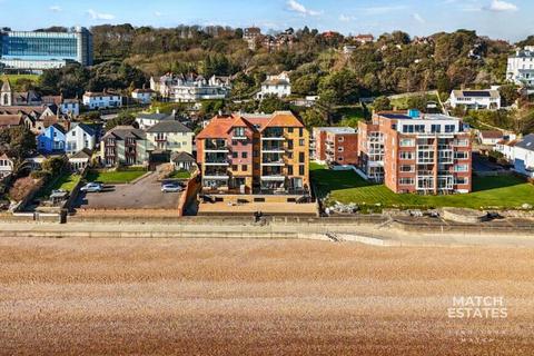The Riviera, Folkestone CT20