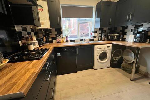 3 bedroom semi-detached house for sale, Saxon Avenue, Dukinfield SK16