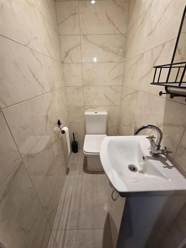 BROMFORD CRESCENT 6.jpg