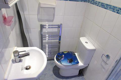 undefined, Sudbury Heights Avenue, Greenford, Middlesex UB6
