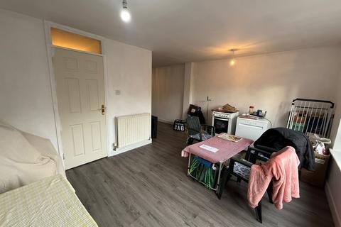 undefined, Weekes Drive, Slough SL1