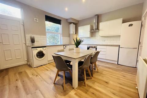 undefined, Ash Road, Headingley, Leeds, West Yorkshire, LS6 3HD