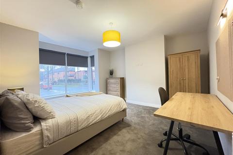 undefined, Ash Road, Headingley, Leeds, West Yorkshire, LS6 3HD