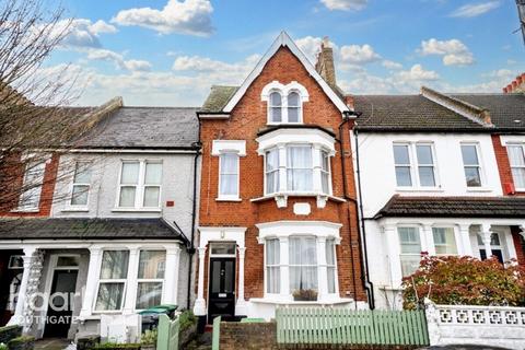 1 bedroom maisonette for sale, Lascotts Road, London
