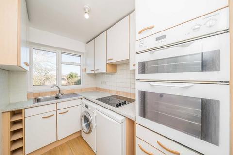 undefined, Hampton Road, Teddington TW11