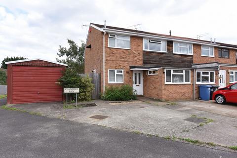 3 bedroom end of terrace house for sale, Clanfield Ride, Blackwater, GU17