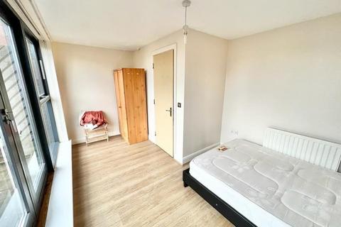 4 bedroom terraced house to rent, Wheeleys Lane, Birmingham B15