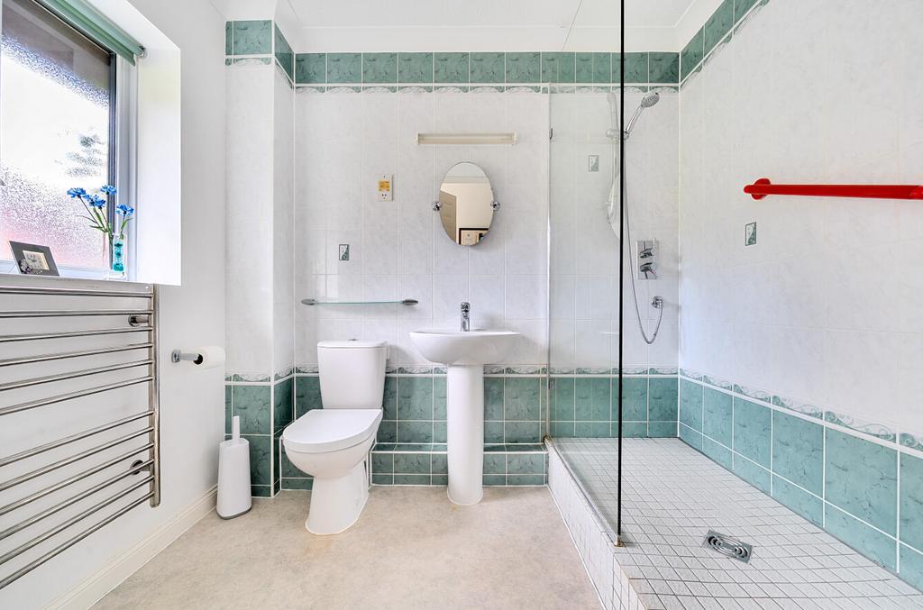 1373502-4-6900a59...