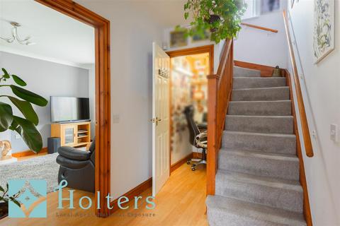 3 bedroom detached house for sale, Canal Close, Newtown SY16