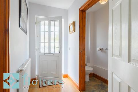 3 bedroom detached house for sale, Canal Close, Newtown SY16