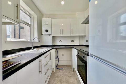 undefined, Elmcroft Close, Feltham, TW14
