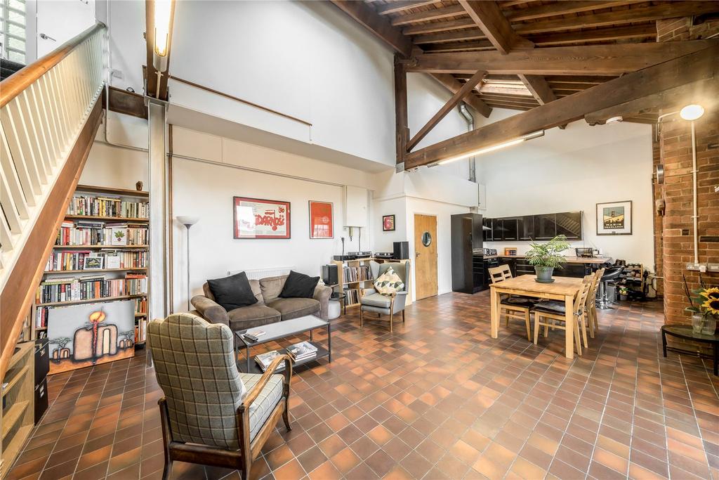 Living Area/Kitchen