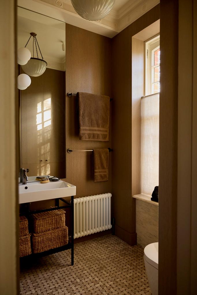 321679 tmn sylvan road 01.jpg