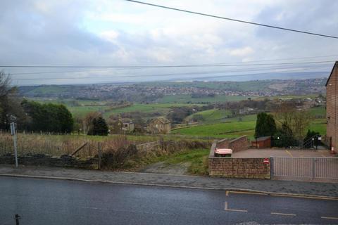 undefined, Scarlet Heights, Queensbury, Bradford
