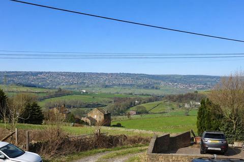 2 bedroom terraced house for sale, Scarlet Heights, Queensbury, Bradford