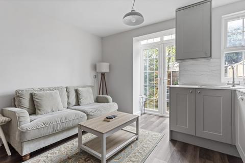 undefined, Kenchester Close, London SW8