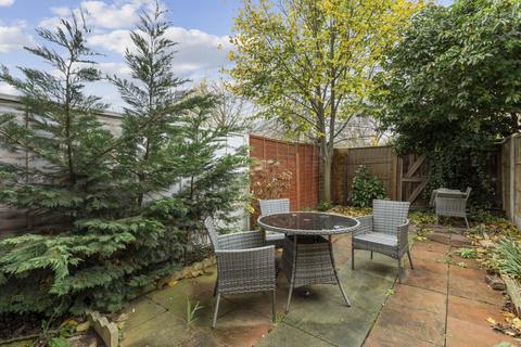 undefined, Kenchester Close, London SW8