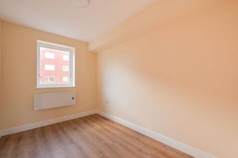 2 bedroom flat for sale, Albatross Close, Beckton, London, E6