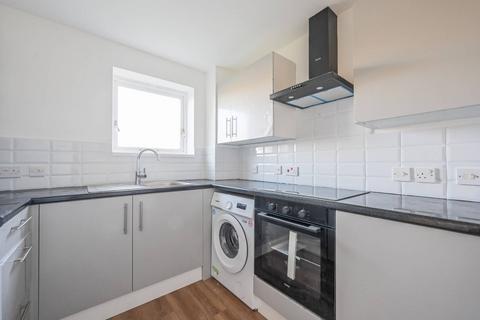 2 bedroom flat for sale, Albatross Close, Beckton, London, E6