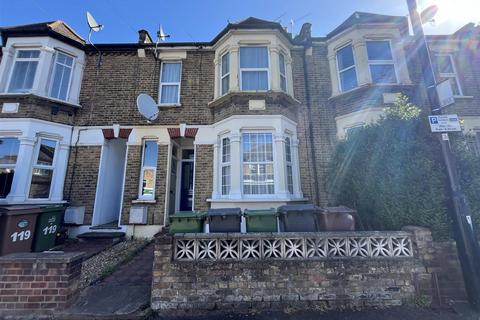 2 bedroom flat to rent, Francis Road, Leyton E10