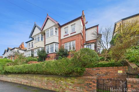 2 bedroom apartment for sale, Weaponness Valley Road, North Yorkshire YO11