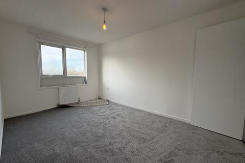 3 bedroom apartment to rent, Essendyke, PETERBOROUGH PE3