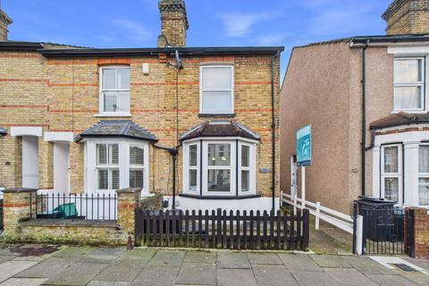 2 bedroom terraced house to rent, Heathfield Road, Kent, BR1