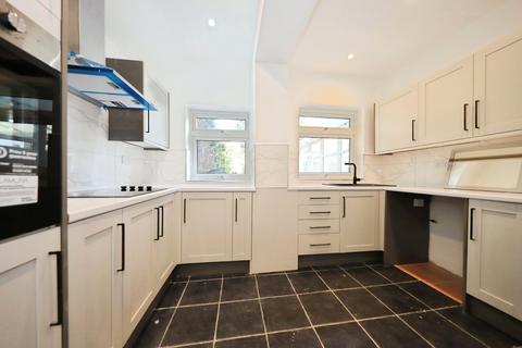 3 bedroom house to rent, Sedgley Road, West Midlands DY1