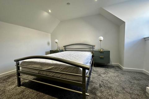 undefined, Nethergate, Dundee,