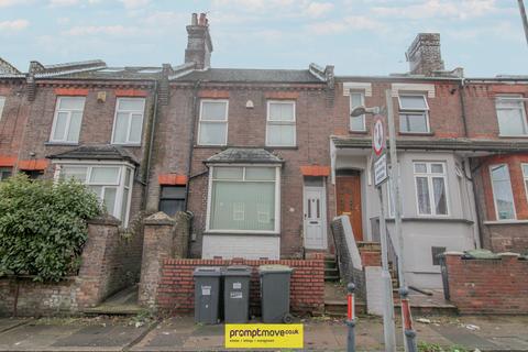 undefined, 5 Russell Street Luton LU1 5AE